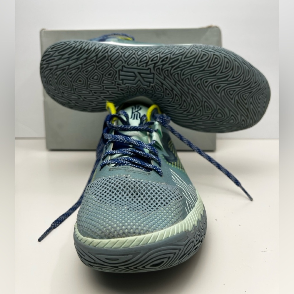 Nike Kyrie Flytrap 5 Ocean Cube- 10.5 - Picture 3 of 6